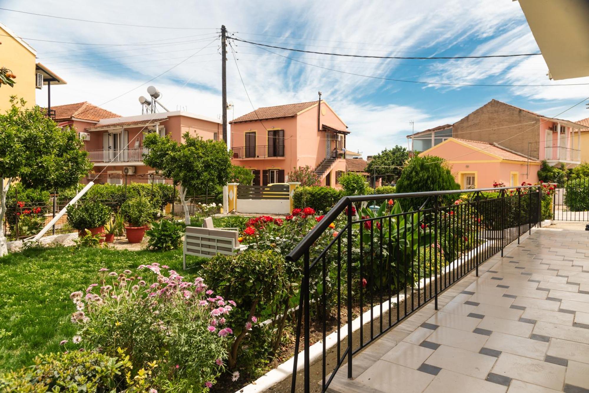 Kates apartments Kavos Bagian luar foto